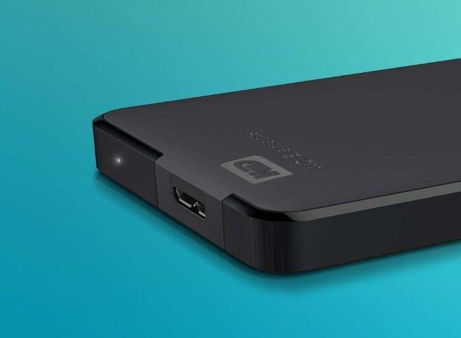 Жесткий диск внешний WD HDD 2,5" USB 5.0TB Elements Portable Black (WDBU6Y0050BBK-WESN) - фото 10 Жесткий диск внешний WD HDD 2,5" USB 5.0TB Elements Portable Black (WDBU6Y0050BBK-WESN) - фото 10