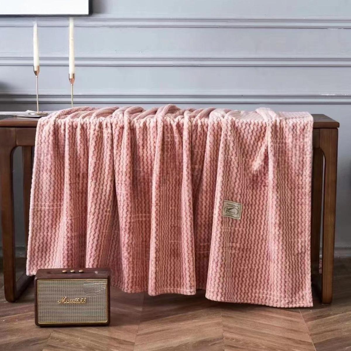 Плед Koloco Зигзаг евро 200х230 см Розовый (38439) Плед Koloco Зигзаг евро 200х230 см Розовый (38439)