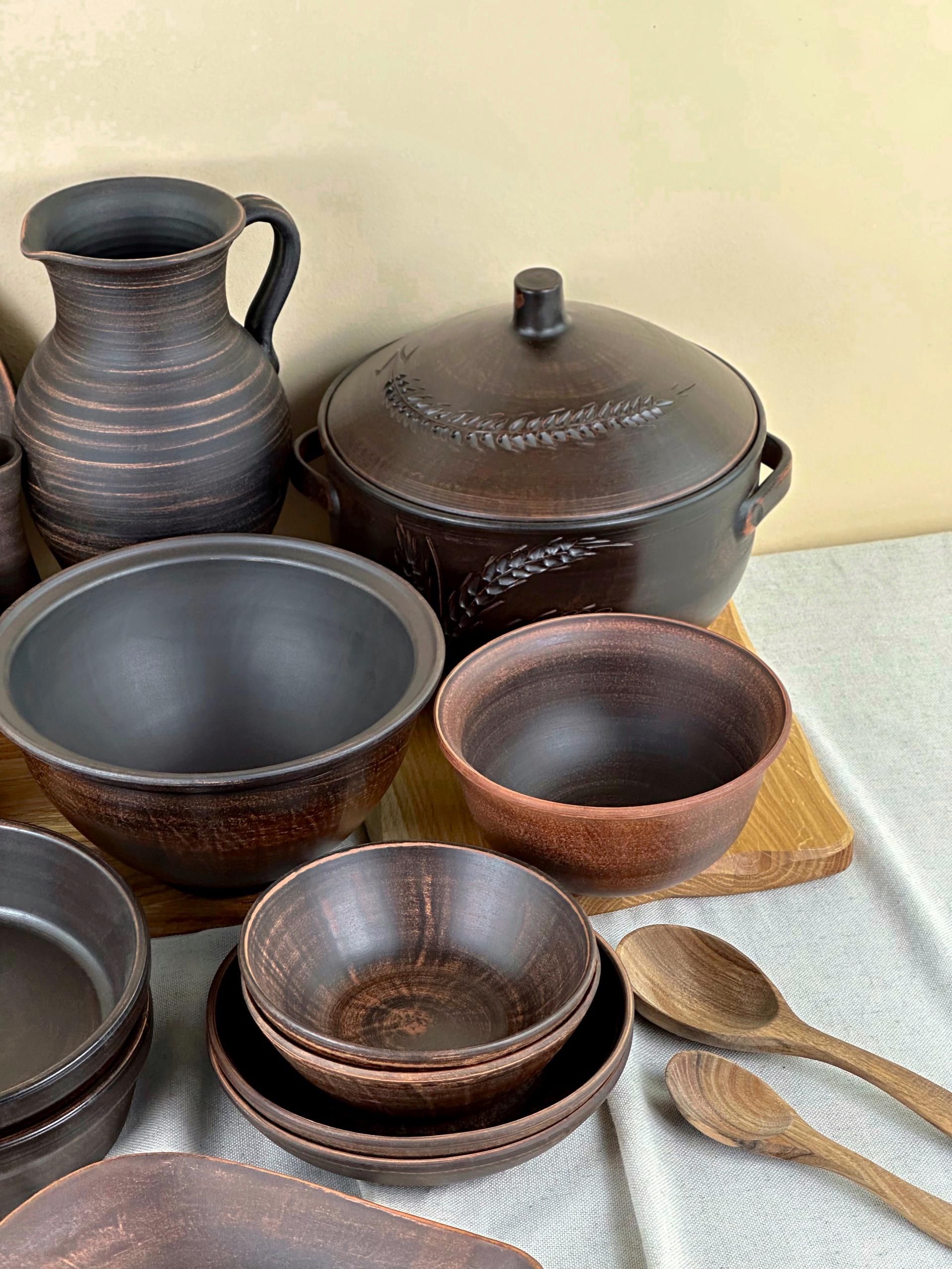 Набор керамической глиняной посуды Рождественский Двенадцать блюд большой гладкий (3129-6) - фото 6 Набор керамической глиняной посуды Рождественский Двенадцать блюд большой гладкий (3129-6) - фото 6