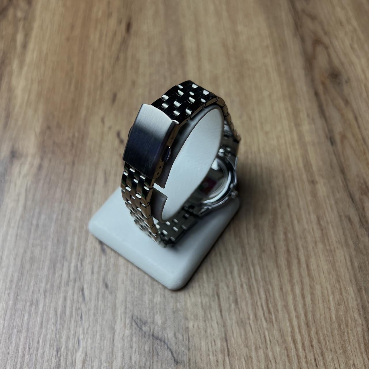 Годинник жіночий металевий Skmei з датою Сріблястий/Білий (z064-2) - фото 4 Годинник жіночий металевий Skmei з датою Сріблястий/Білий (z064-2) - фото 4