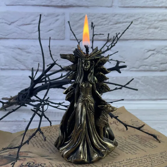 Свеча восковая Геката Золотой (1083)