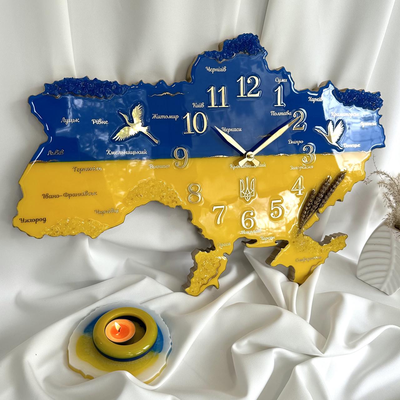 Годинник настінний з епоксидної смоли Карта України 50х34 см