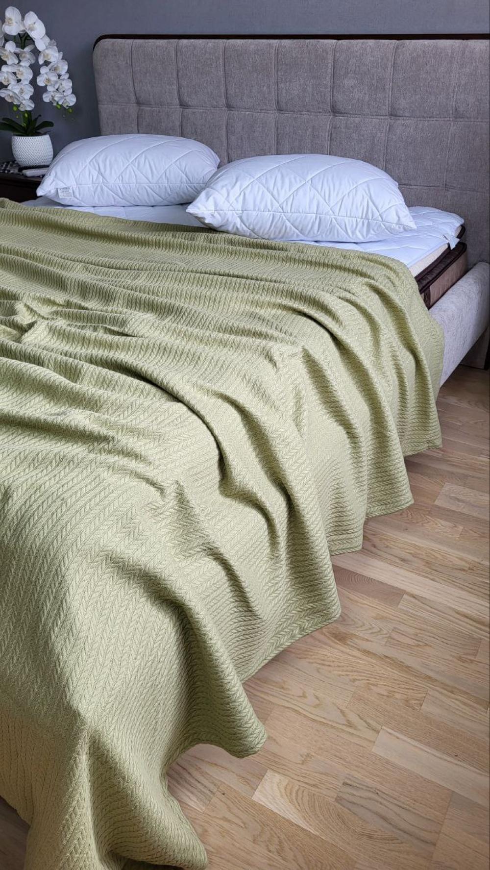 Покрывало Пике Косичка 140x220 см Нежная оливка (11216) - фото 4 Покрывало Пике Косичка 140x220 см Нежная оливка (11216) - фото 4