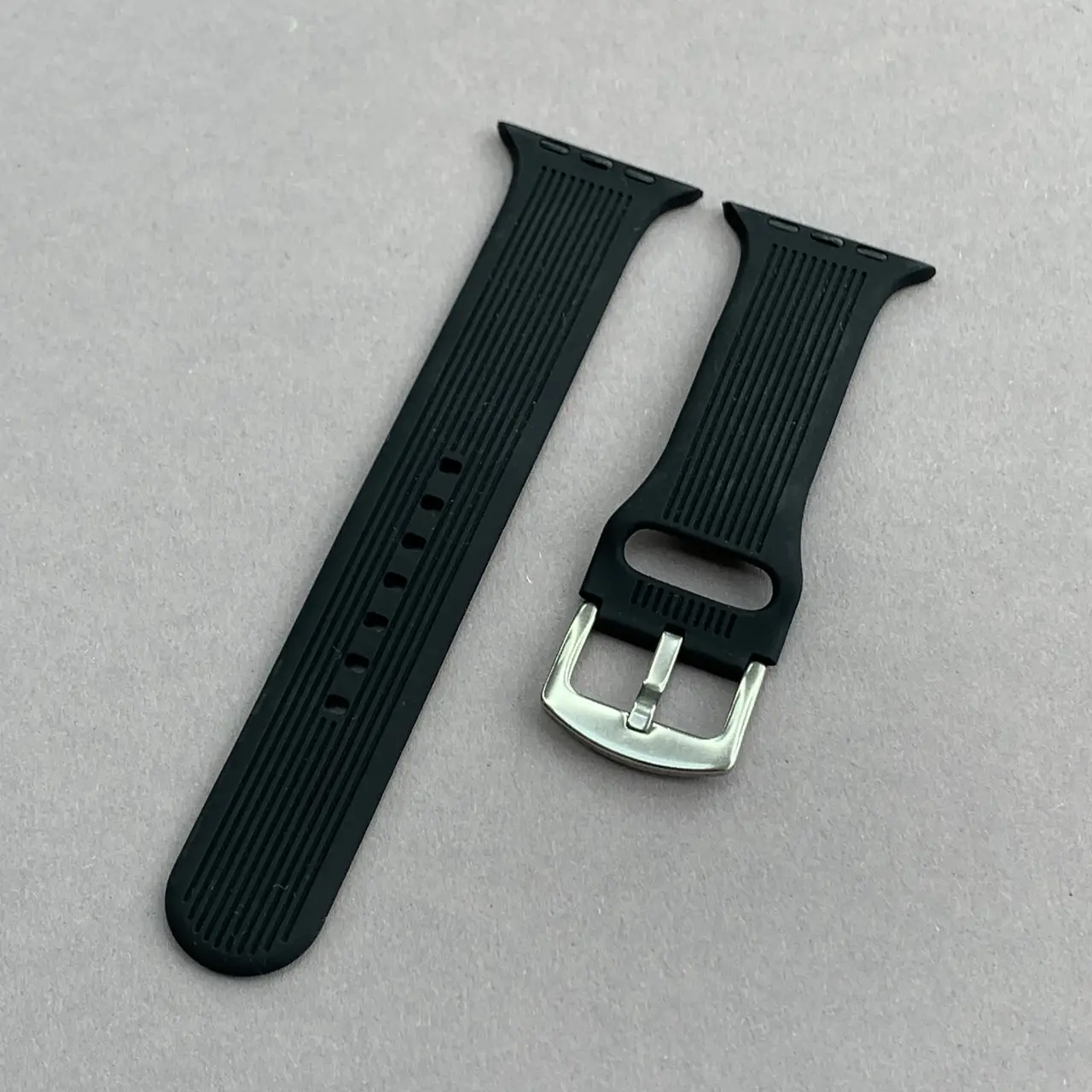 Ремешок силиконовый SPIGEN SP-05 для Apple Watch 42/44/45/49 мм Чорний (212-00679) Ремешок силиконовый SPIGEN SP-05 для Apple Watch 42/44/45/49 мм Чорний (212-00679)