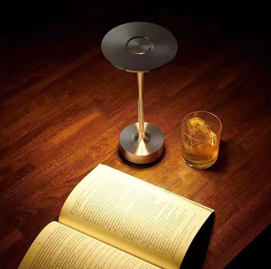 Настольная лампа Zilini 001 аккумуляторная Хром (23830878) - фото 2 Настольная лампа Zilini 001 аккумуляторная Хром (23830878) - фото 2