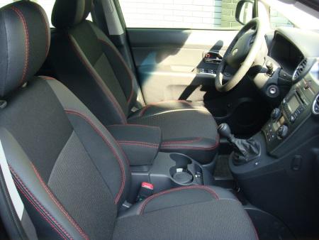 Новинка! Авточехлы из экокожи Brothers Premium СоюзАвто для Kia Carens 1999-2012 гг. экокожа и ткань Черный