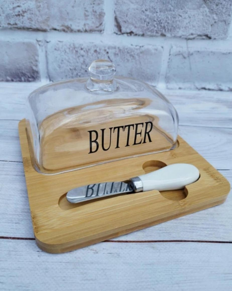 Масленка стеклянная с ножом и бамбуковой подставкой 19х19х8,5 см