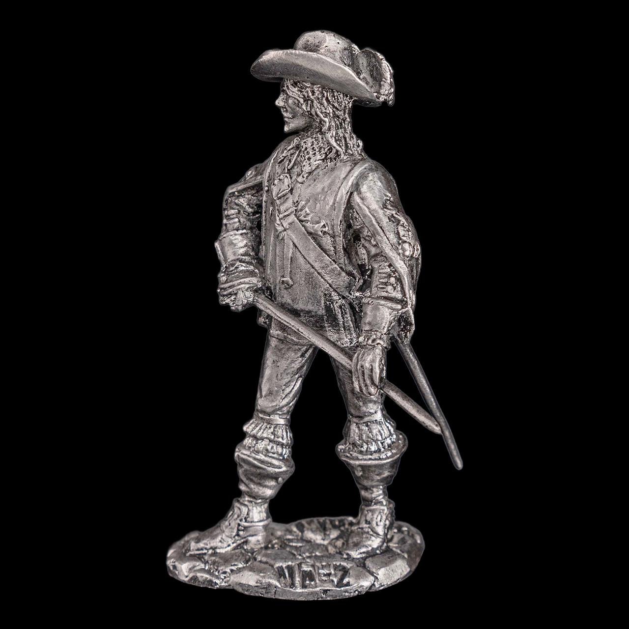 Статуэтка коллекционная Королевский мушкетер Атос из металла и олова 6,5 см (42000137) - фото 2