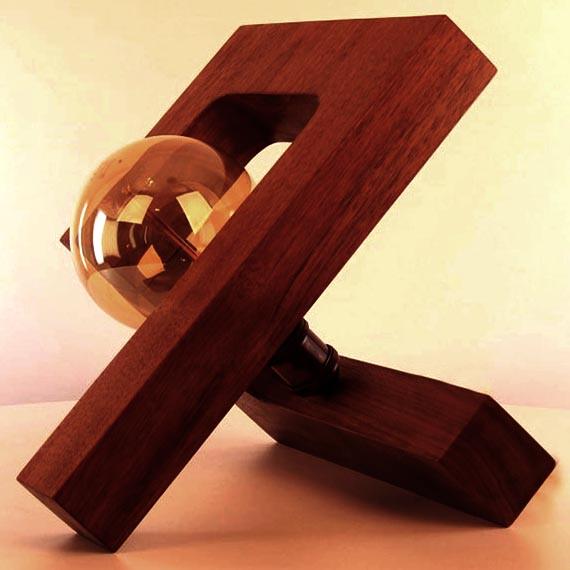 Светильник настольный из дерева Лотвил Савоярди (НСС-004015)