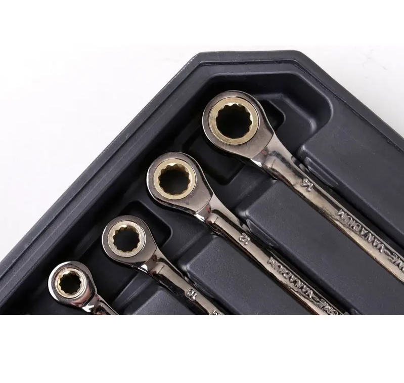 Набір інструментів FERRUM FRSS186R 186 од. в кейсі на колісницях + тріскачка - фото 8