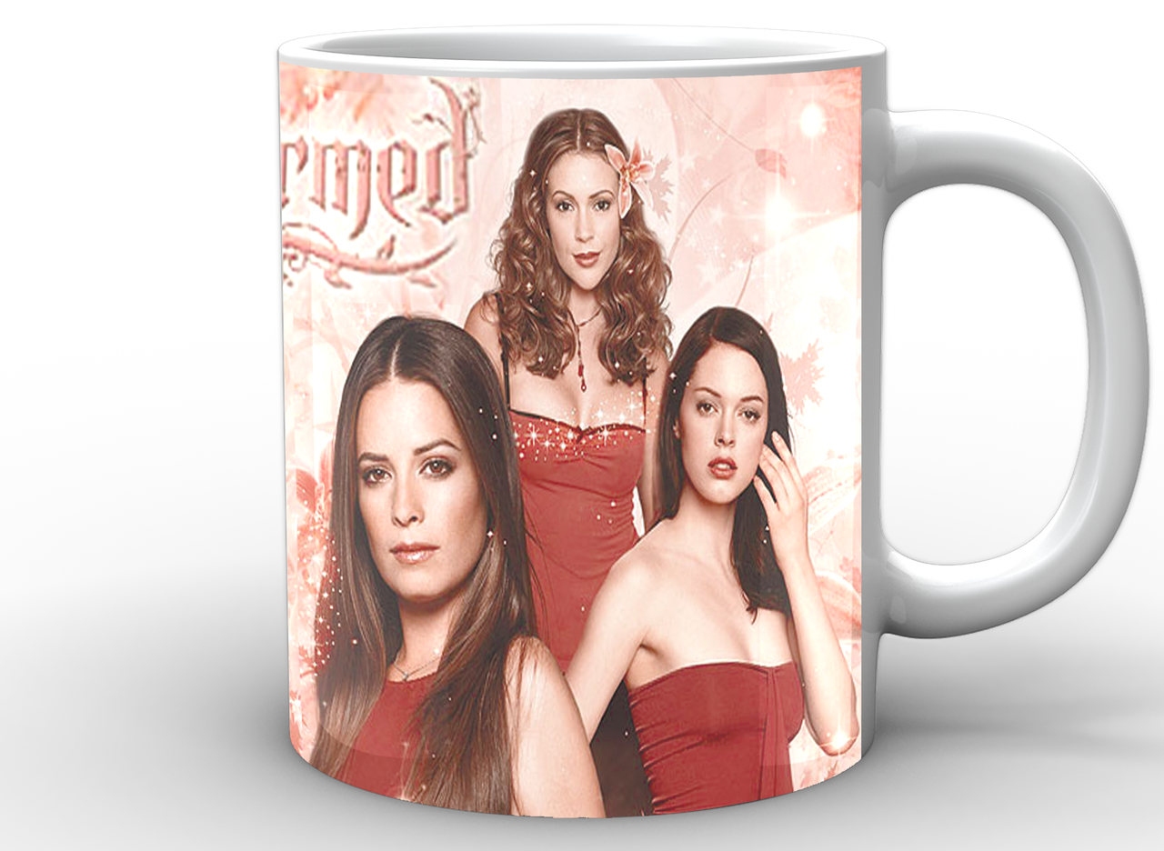 Чашка GeekLand Charmed Holidays 330 мл (CM.02.009) Чашка GeekLand Charmed Holidays 330 мл (CM.02.009)