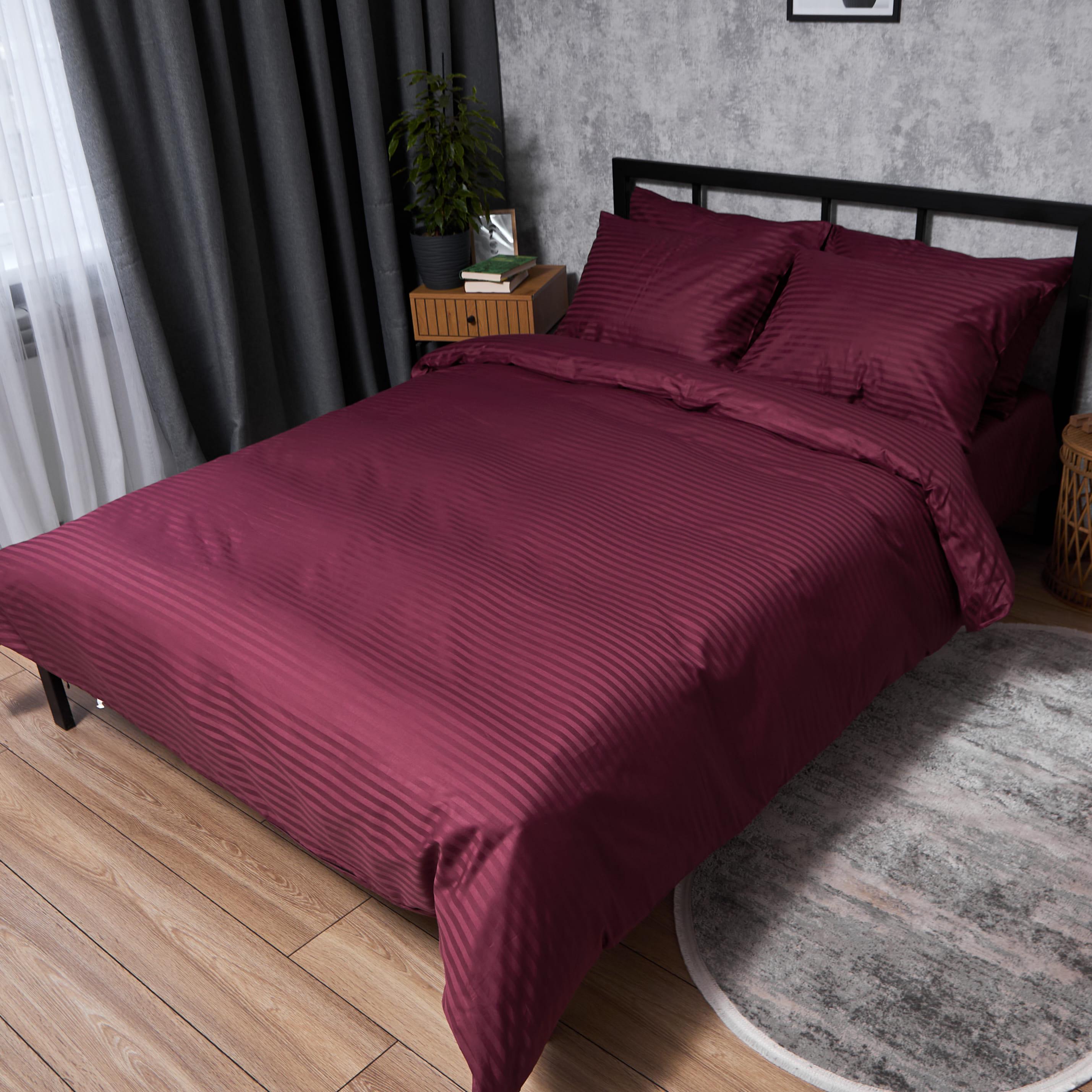 Комплект постельного белья Moon&Star Satin Stripe Burgundy Luxe семейный 143х210 см наволочки 2 шт. (MS-820012942)