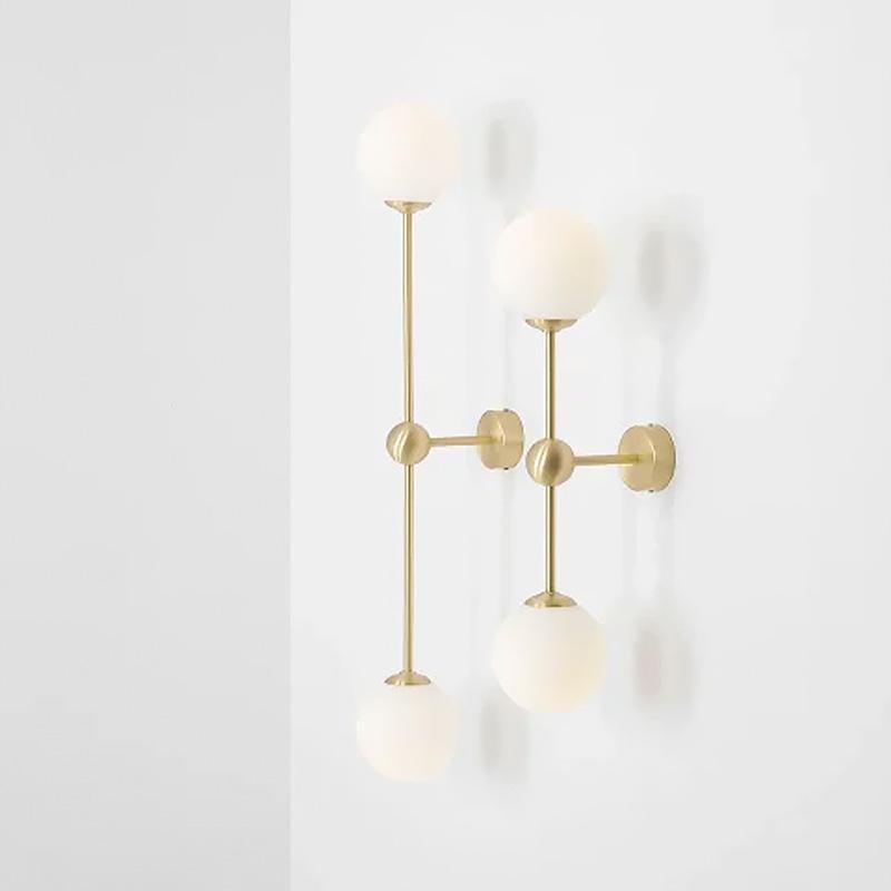 Бра Line.F Mae в удлиненном корпусе с белыми плафонами в двух размерах 55 см (2993_6164)