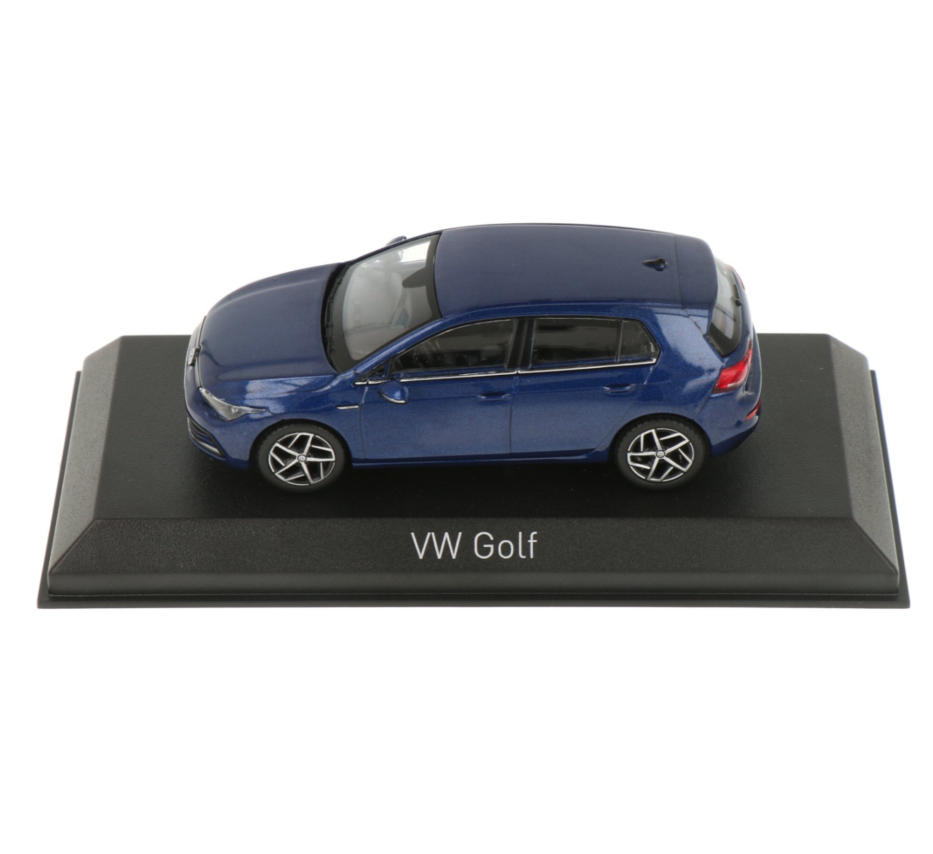 Модель автомобиля Norev 1:43 Volkswagen Golf 8 Blue Metallic (840134) - фото 2 Модель автомобиля Norev 1:43 Volkswagen Golf 8 Blue Metallic (840134) - фото 2