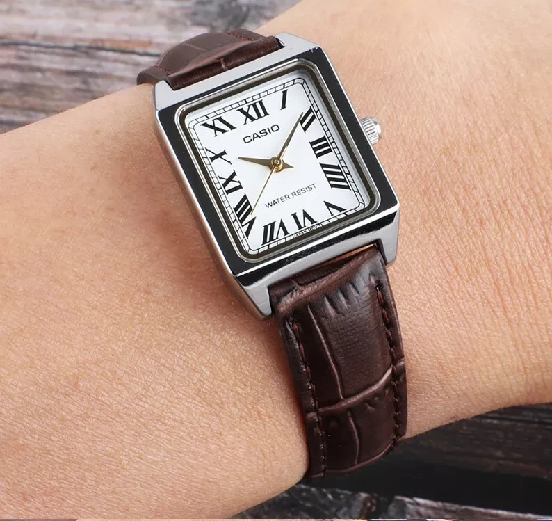 Наручний годинник жіночий Casio LTP-V007L-7B2UDF Cрібний (2459059090) - фото 4 Наручний годинник жіночий Casio LTP-V007L-7B2UDF Cрібний (2459059090) - фото 4