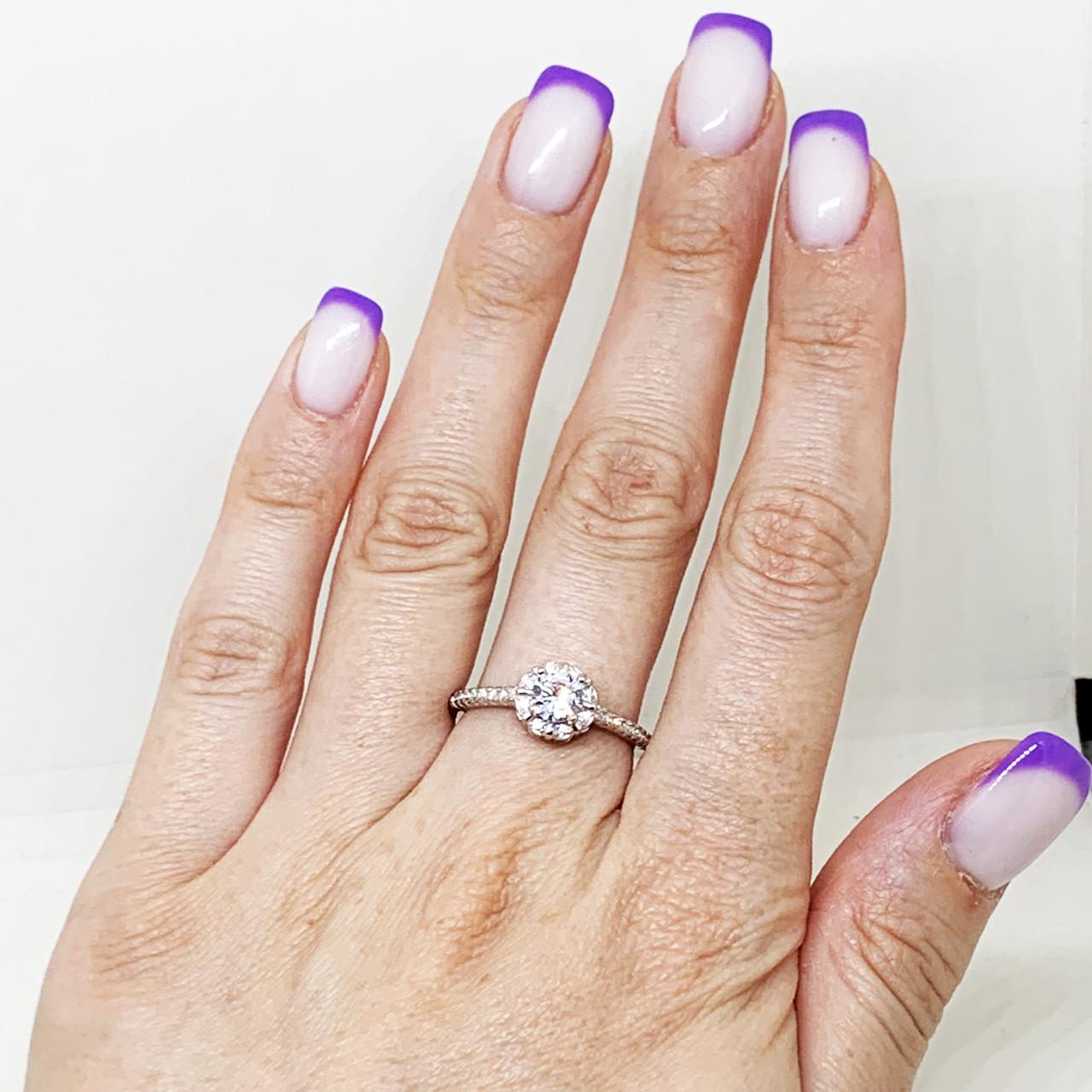 Кольцо серебряное с кубическим цирконием р. 18 2,61 г (1651671051)