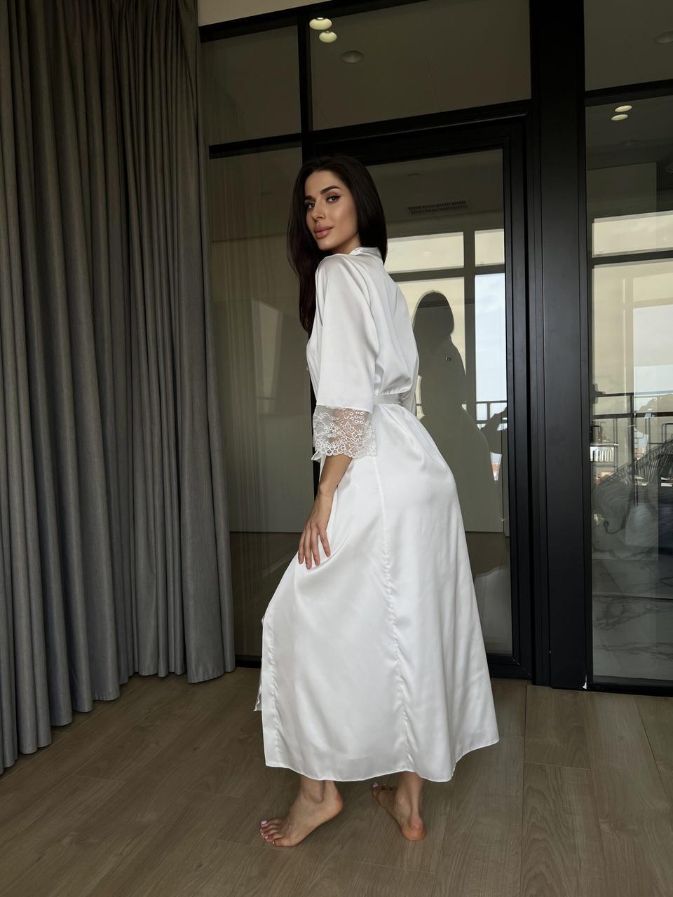 Халат женский Julia Ulich с кружевным рукавом шелк-сатиновый XL Шампань (4120_75) - фото 2 Халат женский Julia Ulich с кружевным рукавом шелк-сатиновый XL Шампань (4120_75) - фото 2