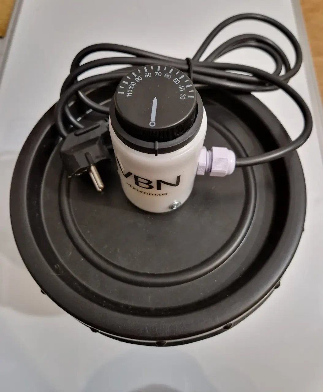 ТЭН для летнего душа крышка с подогревом и терморегулятором 2 кВт (25354375) - фото 4