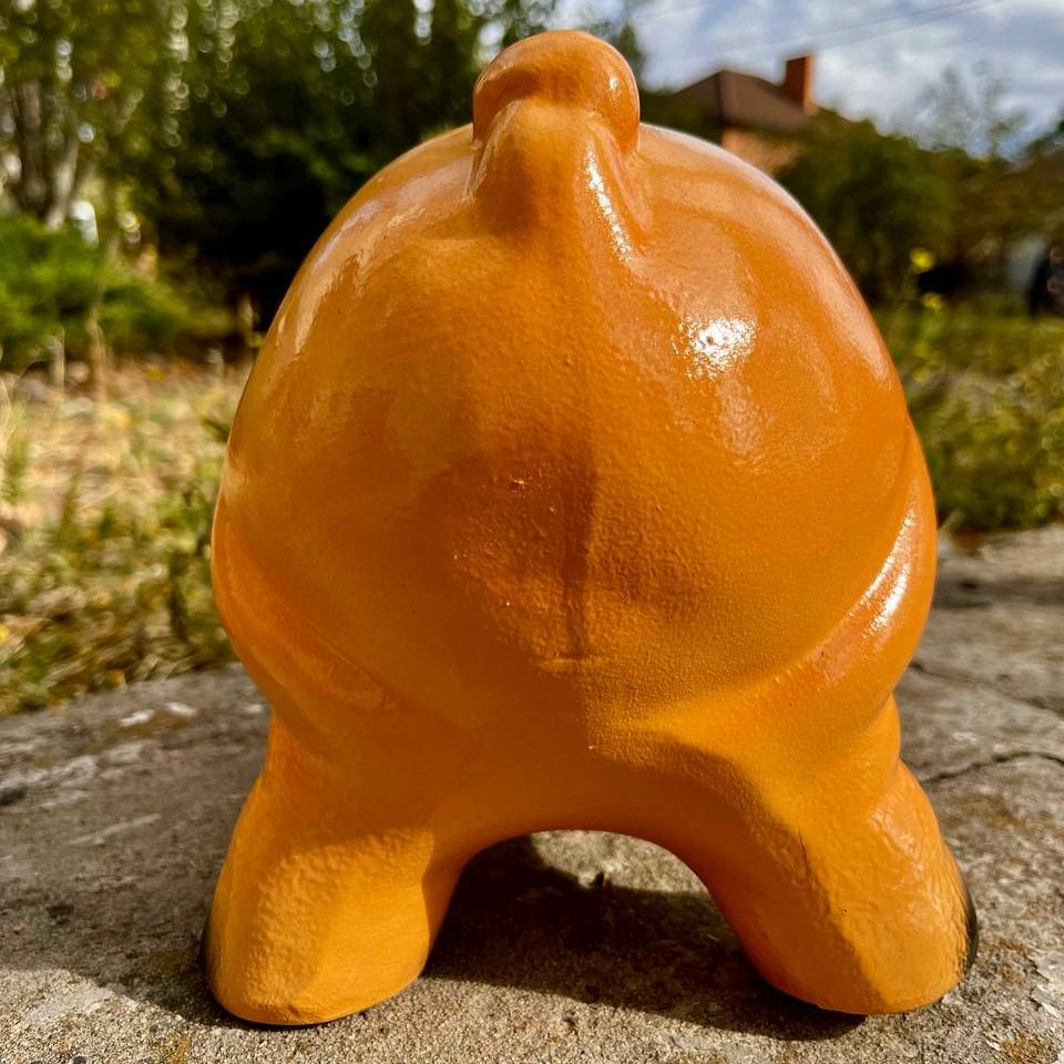 Скарбничка керамічна Весела Свинка 27x17x21 см (29614600) - фото 4 Скарбничка керамічна Весела Свинка 27x17x21 см (29614600) - фото 4