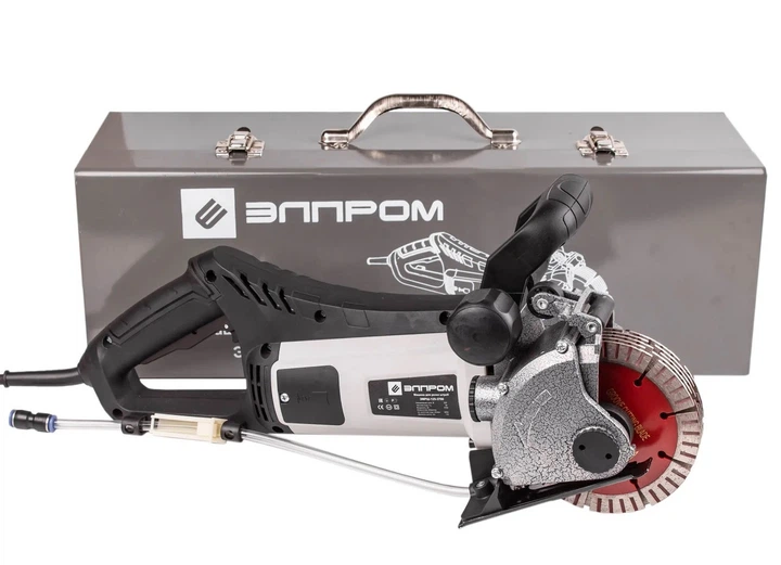 Штробориз с водяной подачей Элпром ЭМРШ-125-3700 PROFI 3,7 кВт и 4 дисками