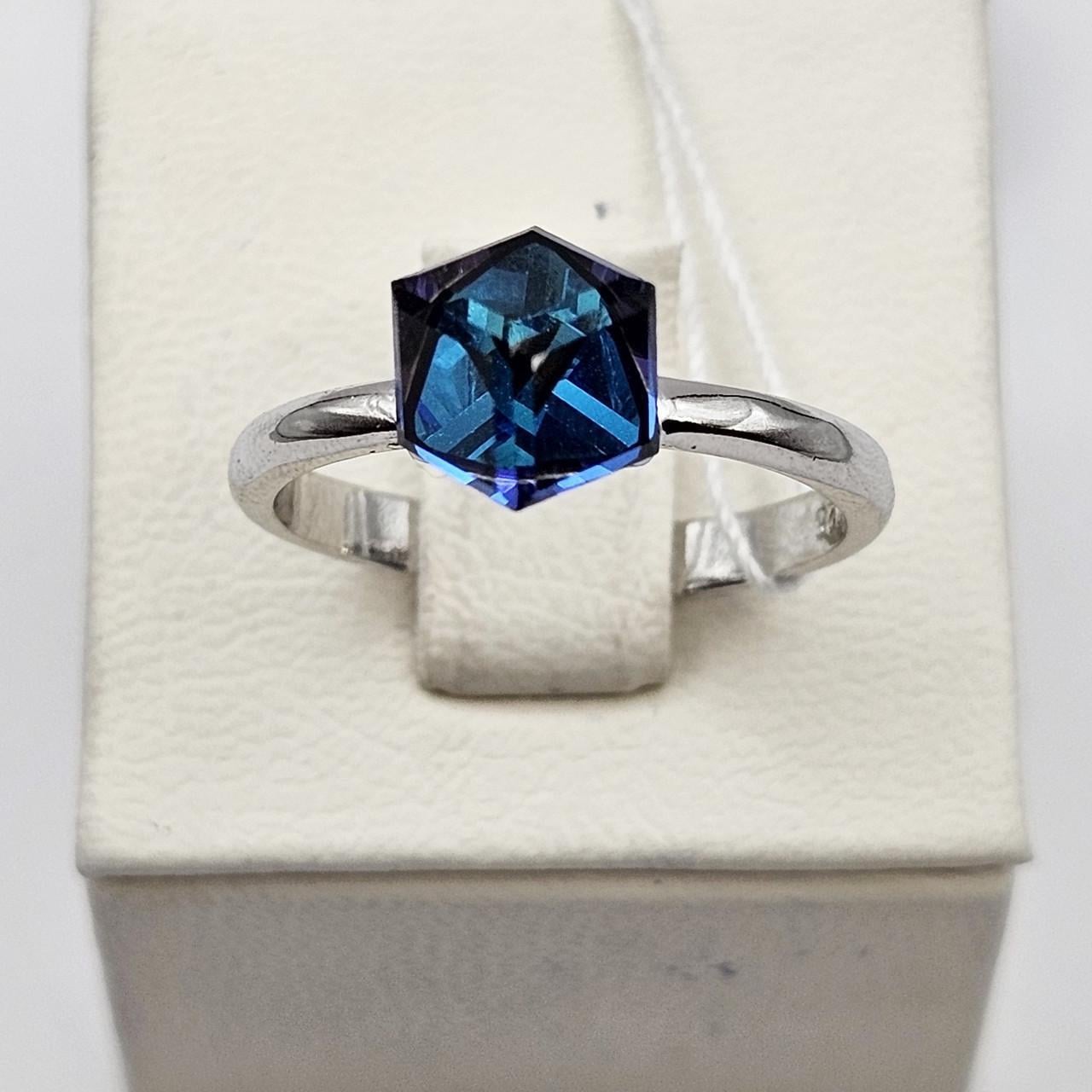 Кольцо серебряное с кристаллом Swarovski р. 16,5 2,27 г (2976095544)