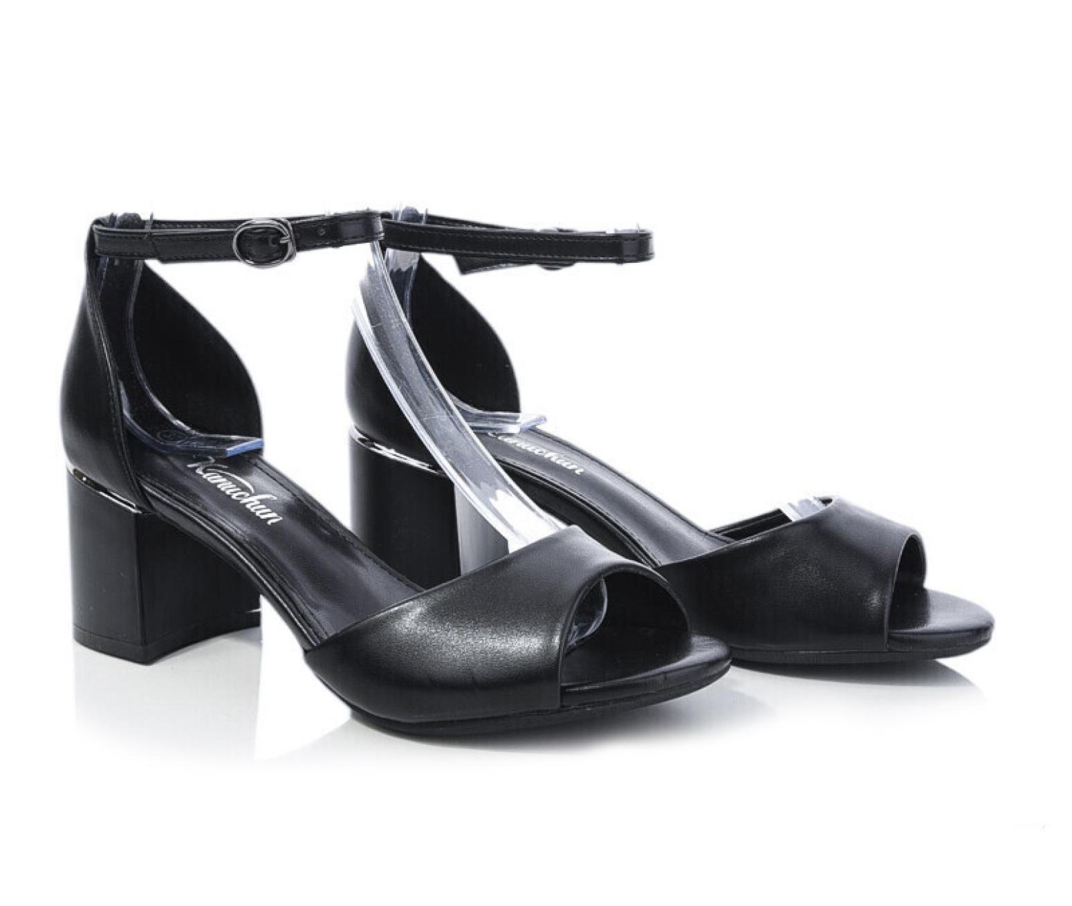 Босоніжки жіночі Kanuchun 55993/36 р. 36 Чорний