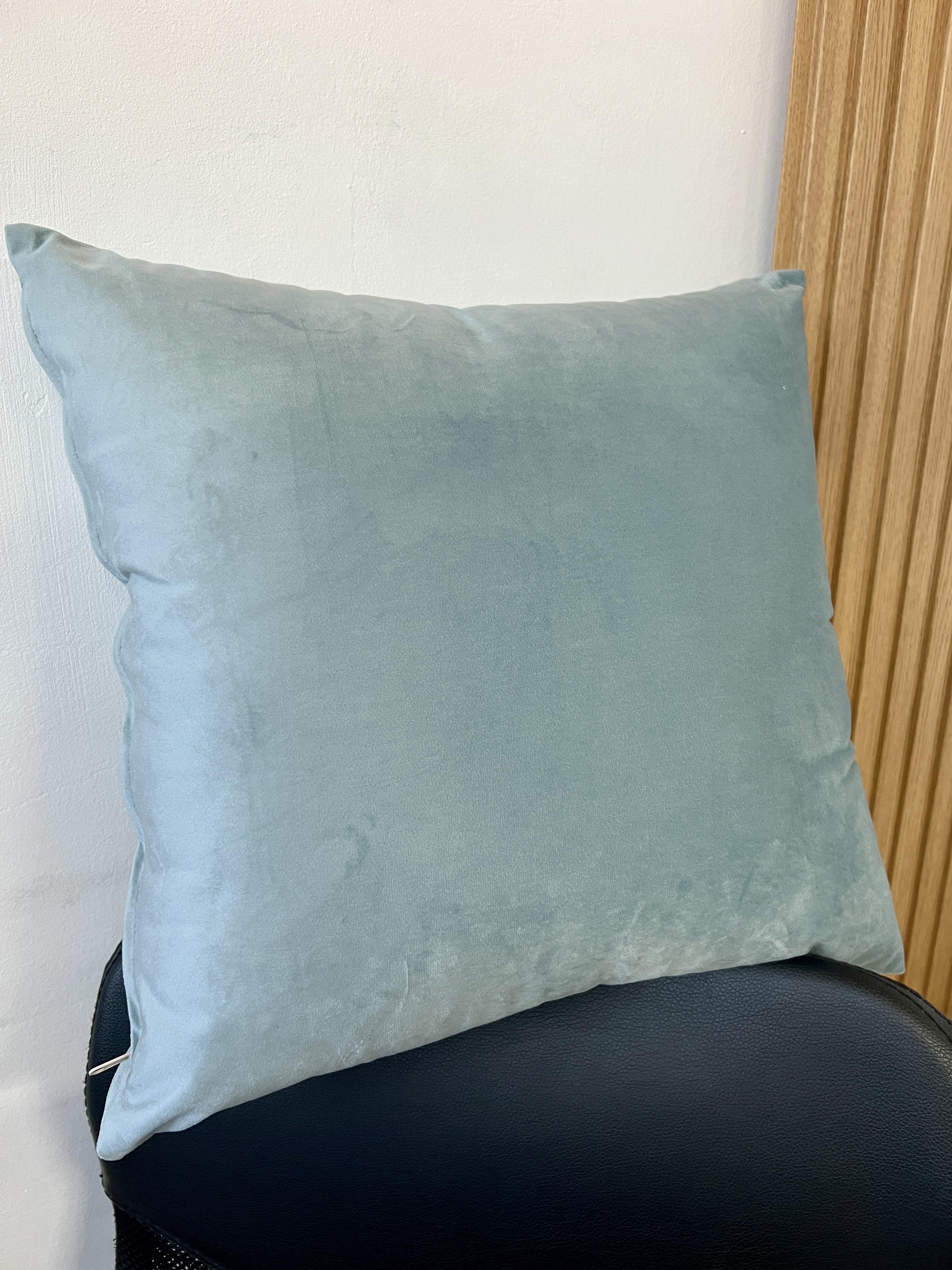 Подушка декоративная велюровая 45х45 см