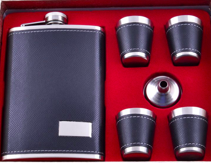 Фляга Moongrass с рюмками и лейкой Black (15006-Ф)