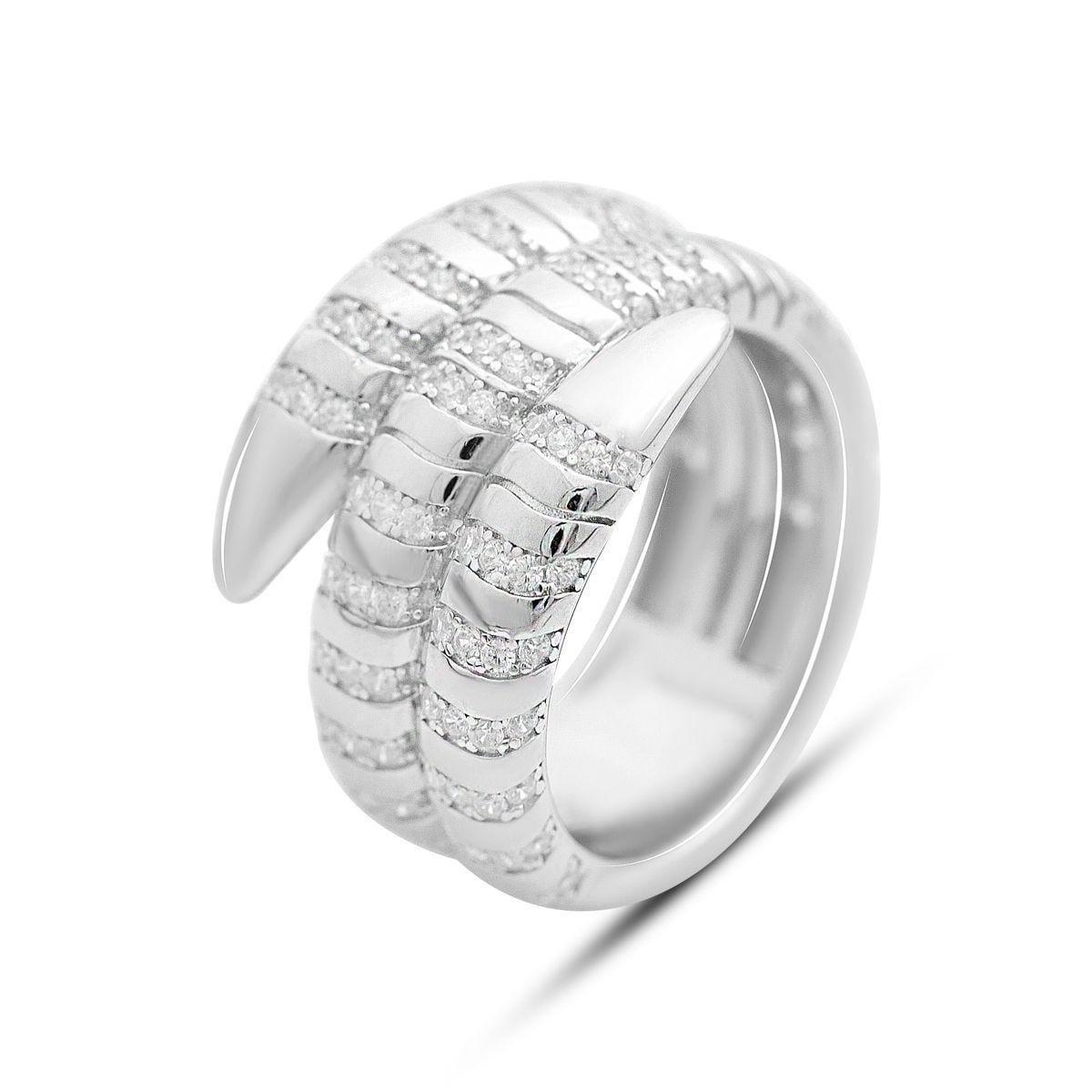 Кольцо серебряное с фианитами р. 17,5 Кольцо серебряное с фианитами р. 17,5