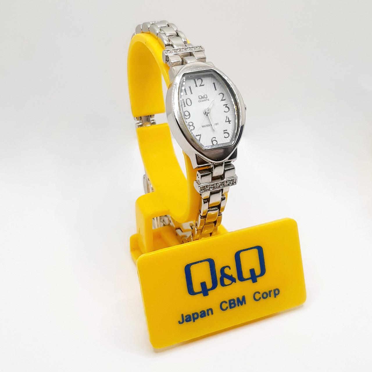 Наручные часы Q&Q женские кварцевые металлический ремешок (F149-214)