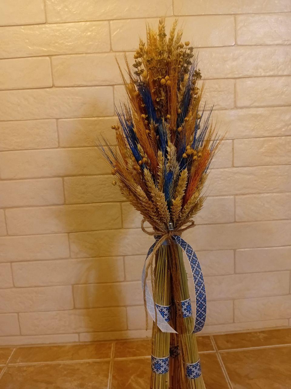 Дидух рождественский из колосья пшеницы/льна и овса на трех ножках 60-65 см с лентой вышиванкой Синий (2813776602) - фото 10 Дидух рождественский из колосья пшеницы/льна и овса на трех ножках 60-65 см с лентой вышиванкой Синий (2813776602) - фото 10