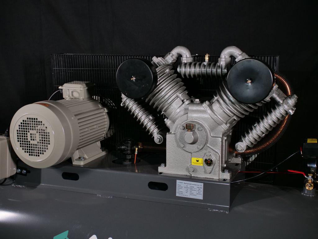 Поршневий компресор Mast 2105/500L 400V 12,5 BAR 7,5 кВт (2105/500L 400V 12.5BAR) - фото 4