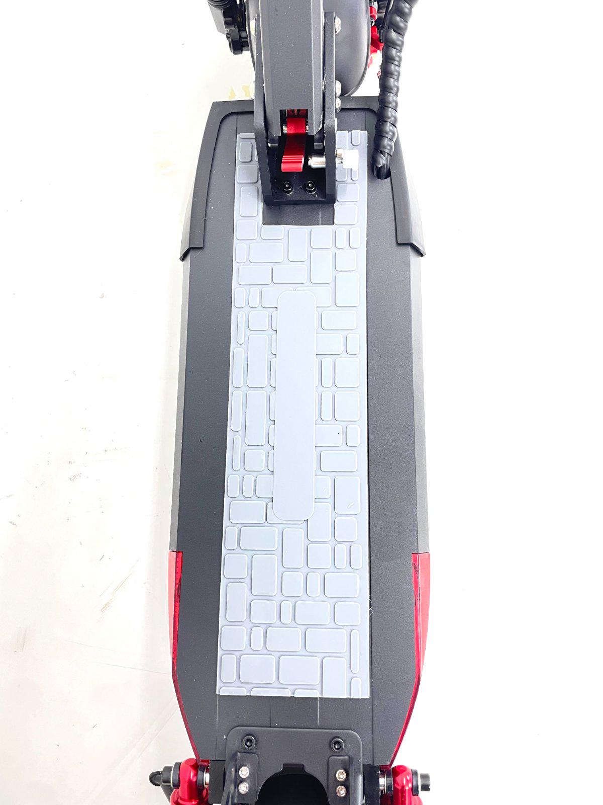 Электросамокат двухмоторный с сиденьем KugooKirin M4 PRO Ultra 4000W 48V 21Ah - фото 4