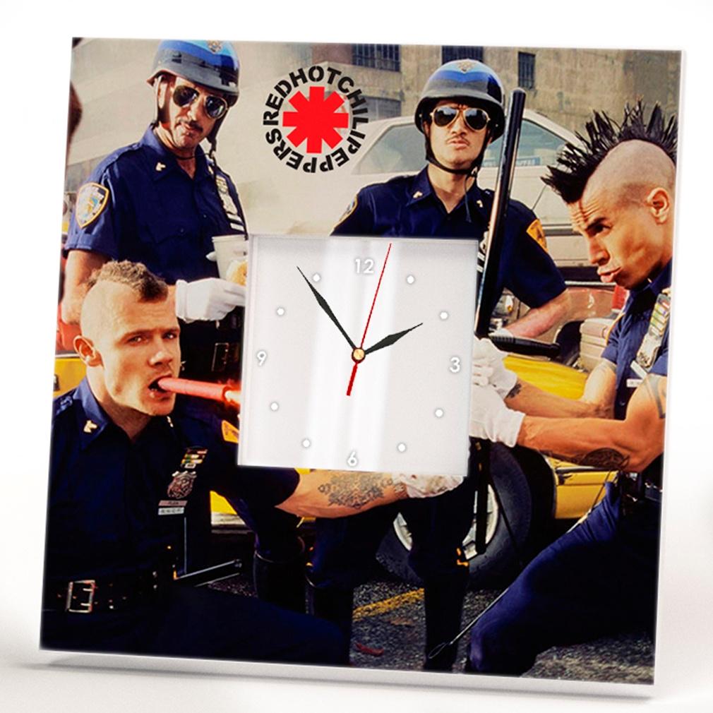 Часы Группа "Red Hot Chili Peppers" 260x260 мм (C03441)
