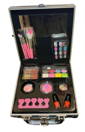 Детская косметика в кейсе Barbie FT 2057 E лаки/тени/помада/блеск для губ (26466700) Детская косметика в кейсе Barbie FT 2057 E лаки/тени/помада/блеск для губ (26466700)