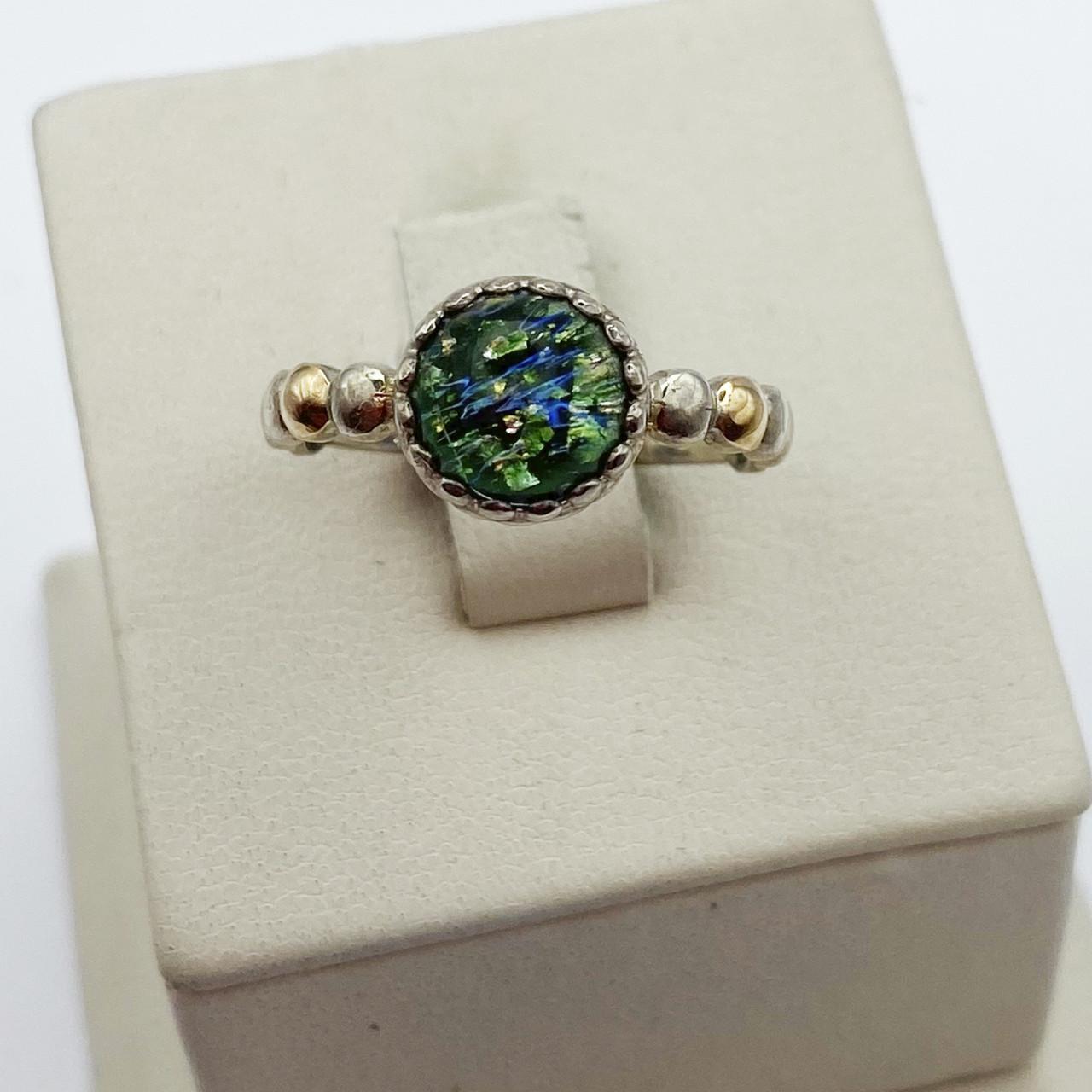 Кольцо серебряное с зеленым опалом р. 18 3,05 г (1996063523)