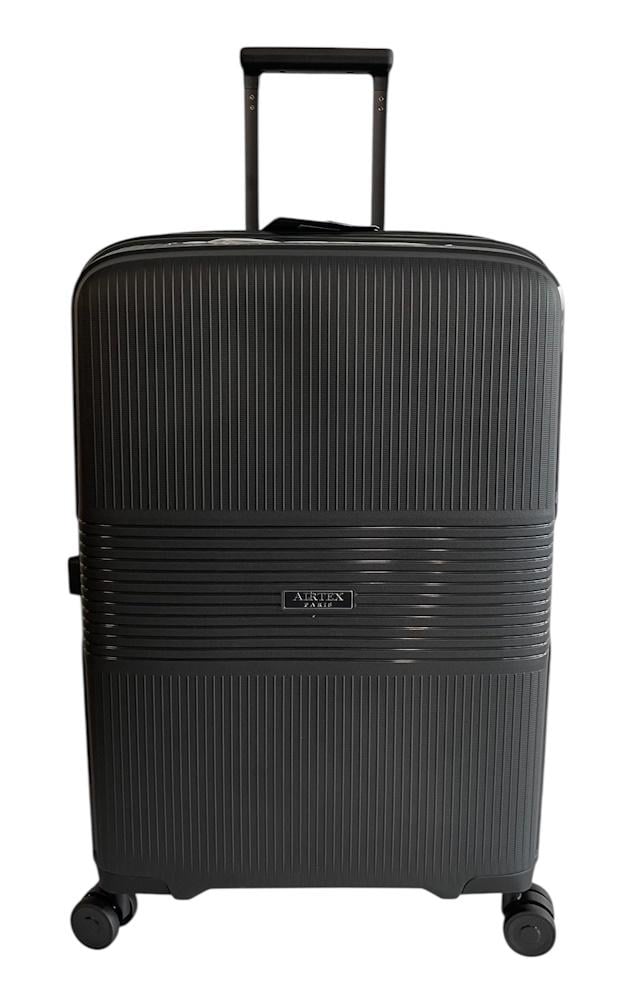 Чемодан средний Airtex 251 полипропилен M Черный (251/54/50)