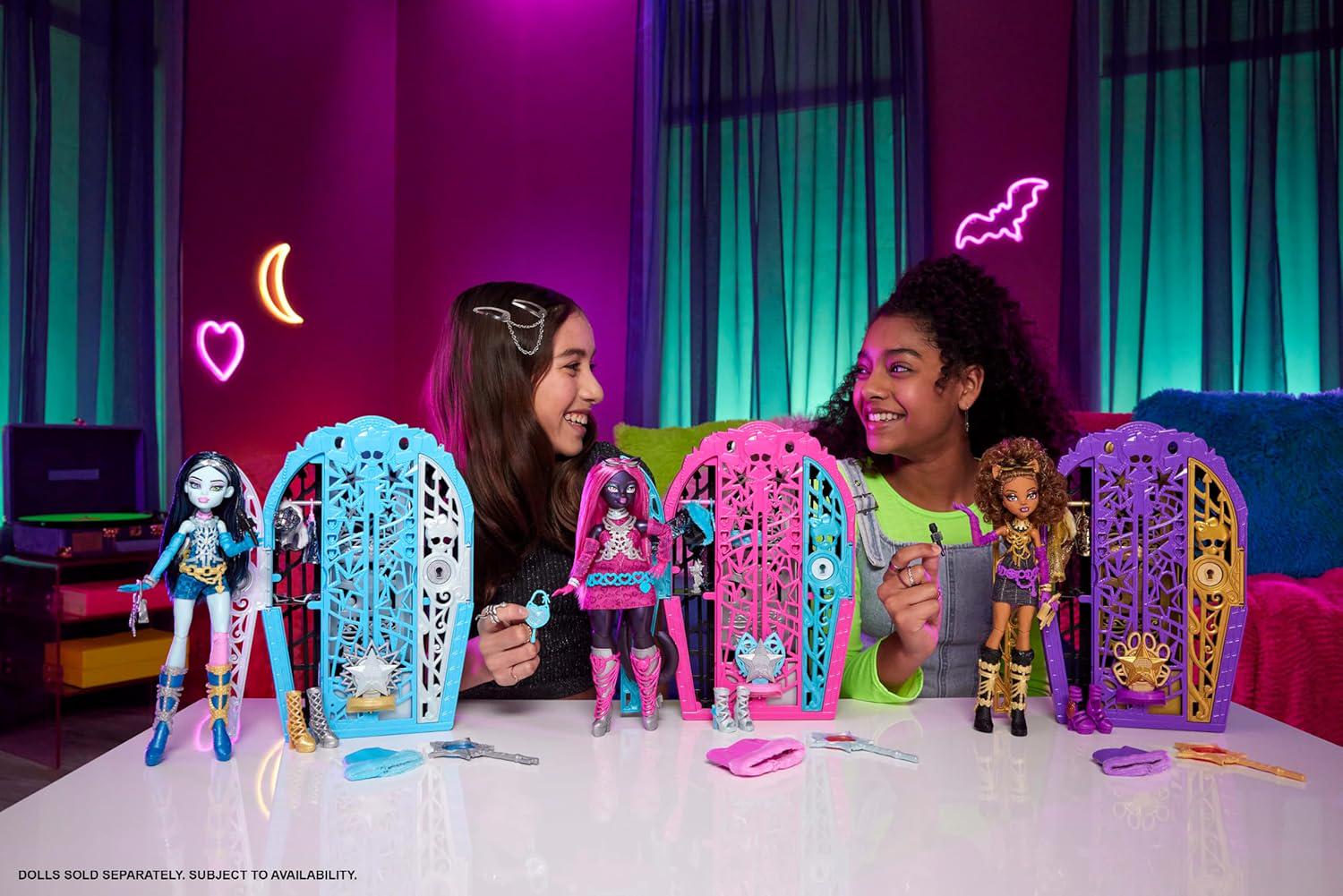 Лялька Monster High Catty Noir Hauntlywood Doll (31073750) - фото 3 Лялька Monster High Catty Noir Hauntlywood Doll (31073750) - фото 3