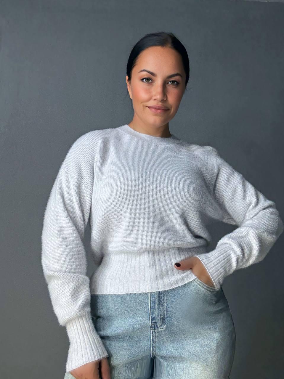 Светр жіночий Fancy Matinee 7571 вафельний з ангори оверсайз OS Світло-сірий (4988) - фото 1 Светр жіночий Fancy Matinee 7571 вафельний з ангори оверсайз OS Світло-сірий (4988) - фото 1