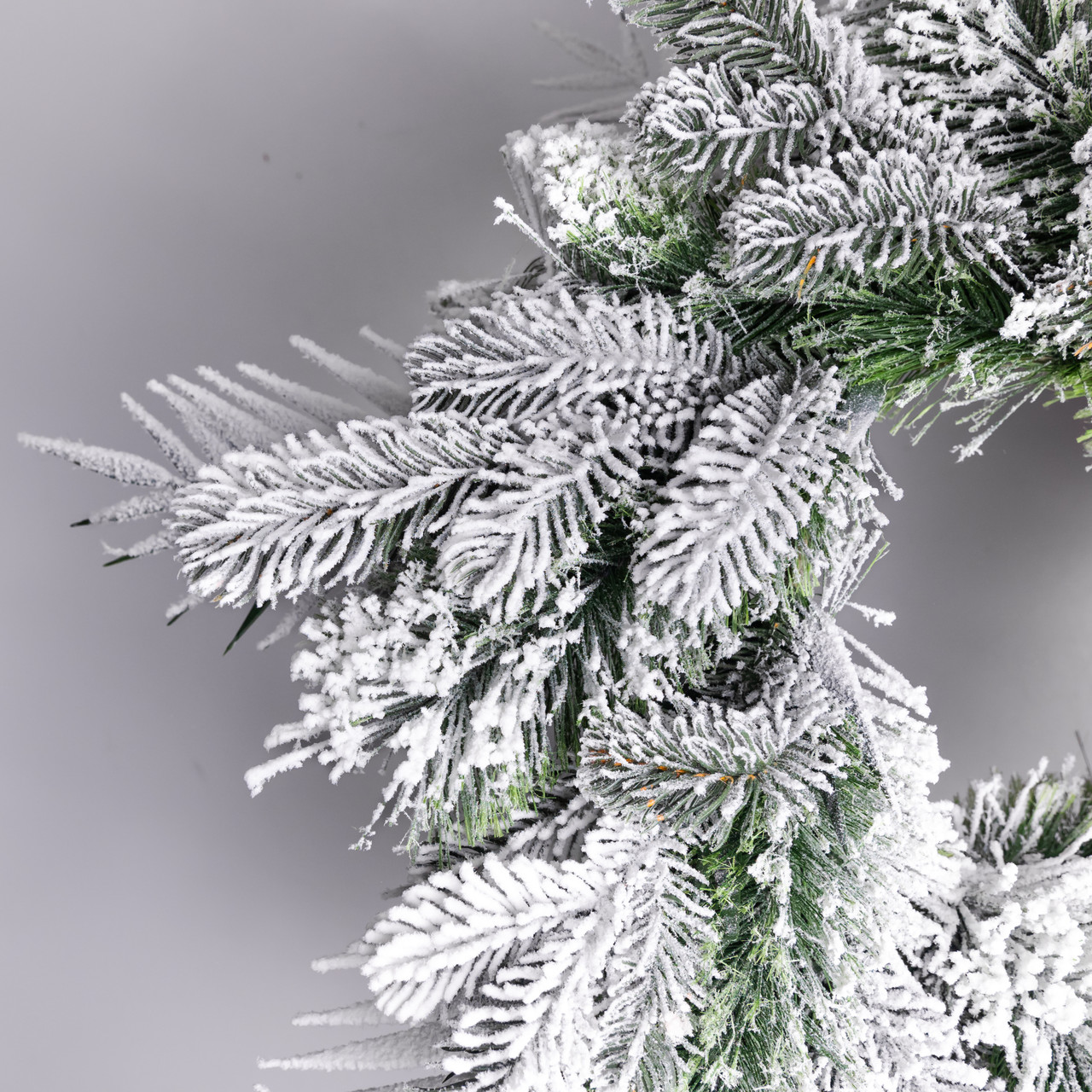 Вінок новорічний хвойний литий 60х35х10 см Зелений засніжений (TD-VINSN) - фото 5 Вінок новорічний хвойний литий 60х35х10 см Зелений засніжений (TD-VINSN) - фото 5