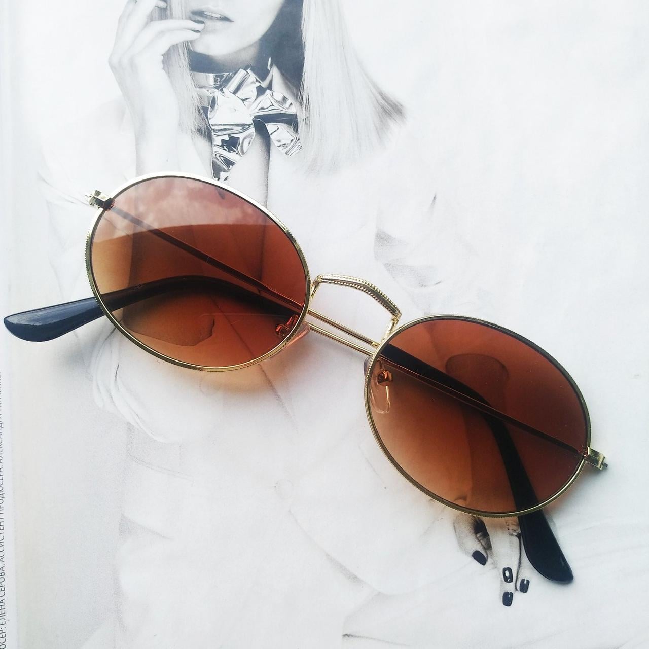 Солнцезащитные очки овальные с цветной линзой Коричневый