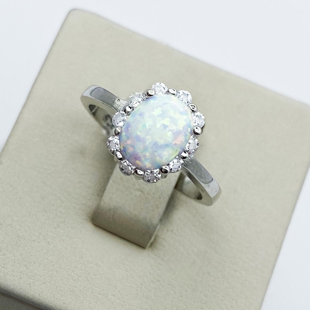 Кольцо серебряное с белым опалом р. 18 3,29 г (1913384313)