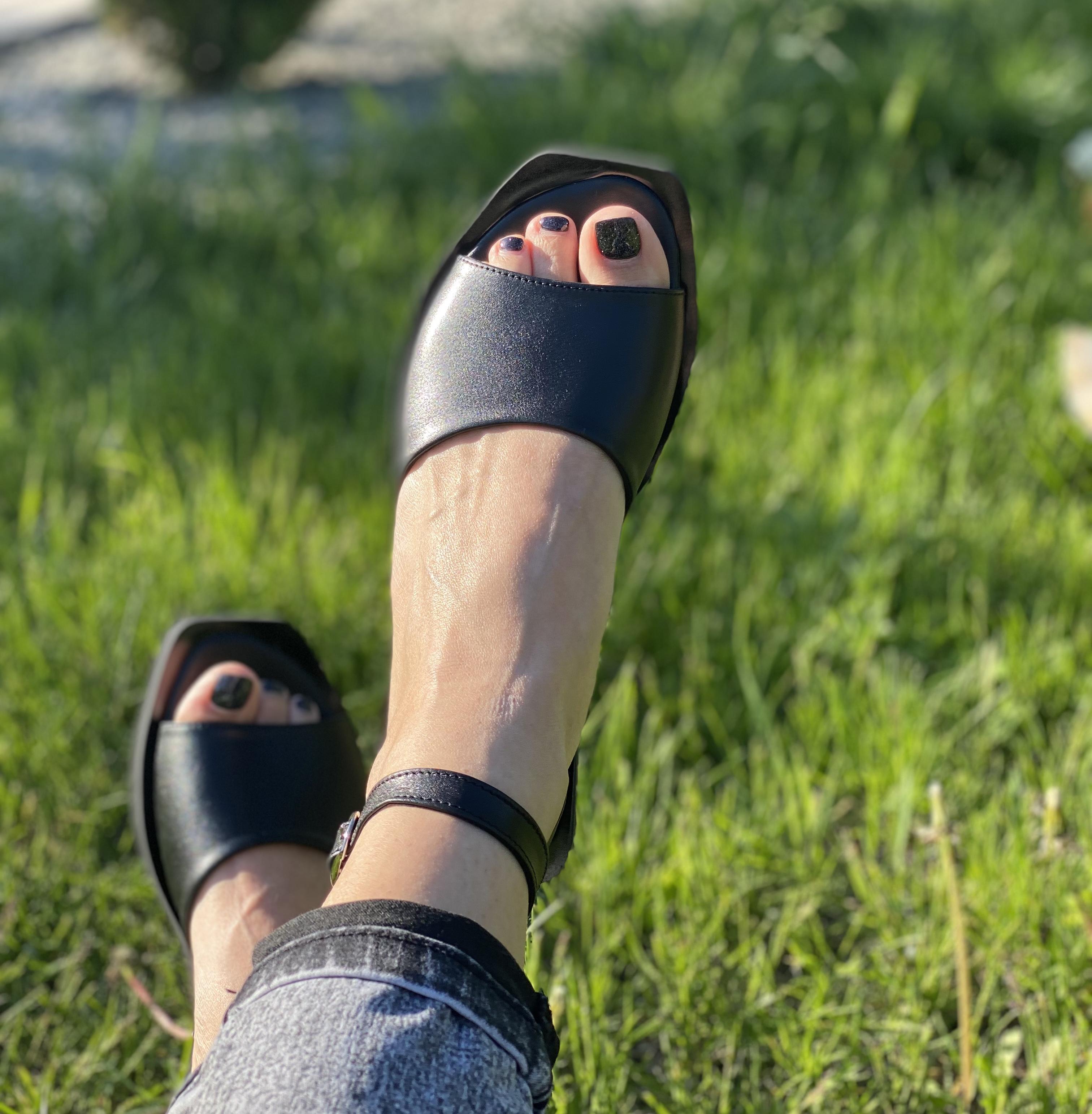 Босоножки женские M.KraFVT 0540 кожаные на низком каблуке р. 41 Черный (1386-41) - фото 8 Босоножки женские M.KraFVT 0540 кожаные на низком каблуке р. 41 Черный (1386-41) - фото 8