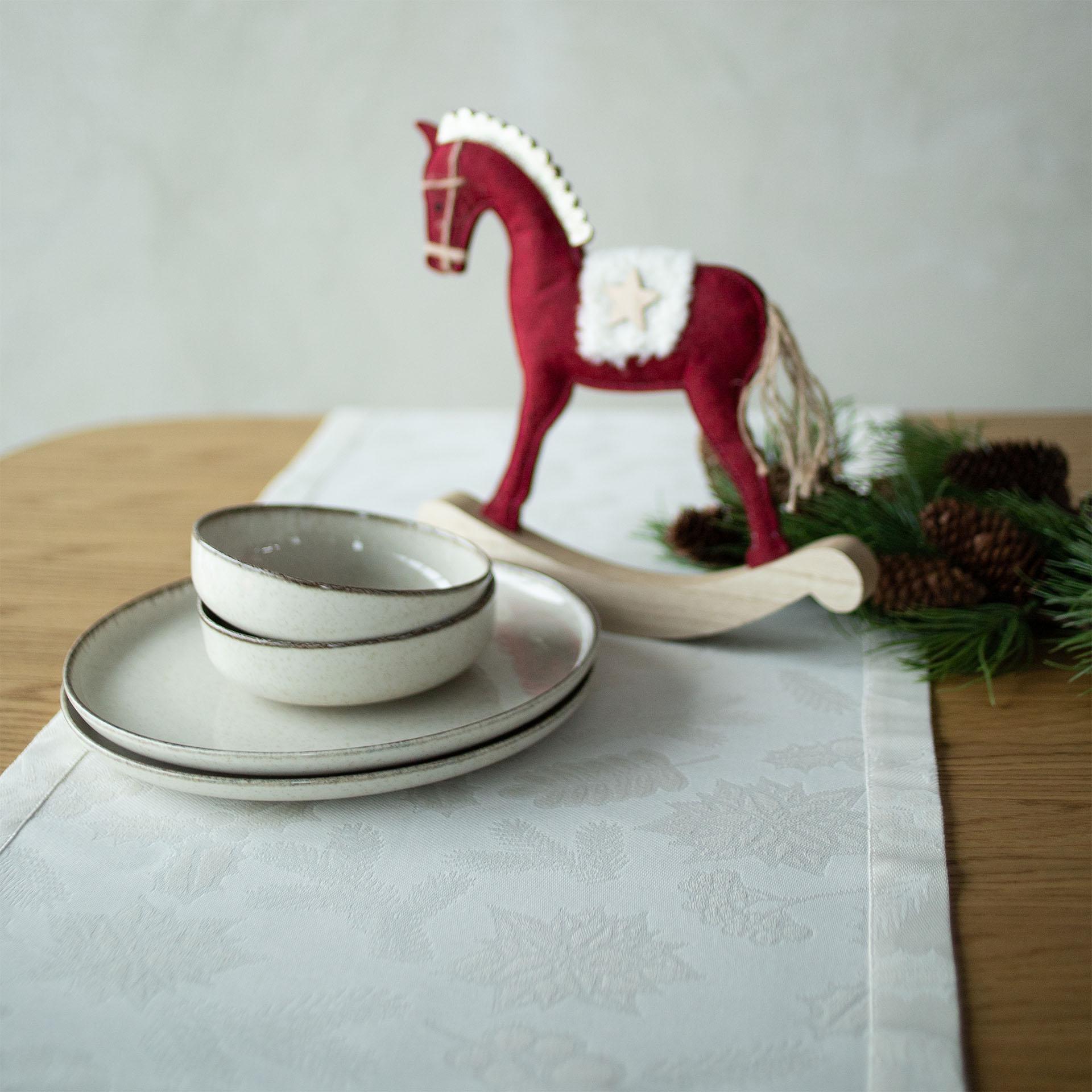 Доріжка на стіл Едельвіка Різдво 1,40x0,45 м Молочний (337-24/00) - фото 2 Доріжка на стіл Едельвіка Різдво 1,40x0,45 м Молочний (337-24/00) - фото 2