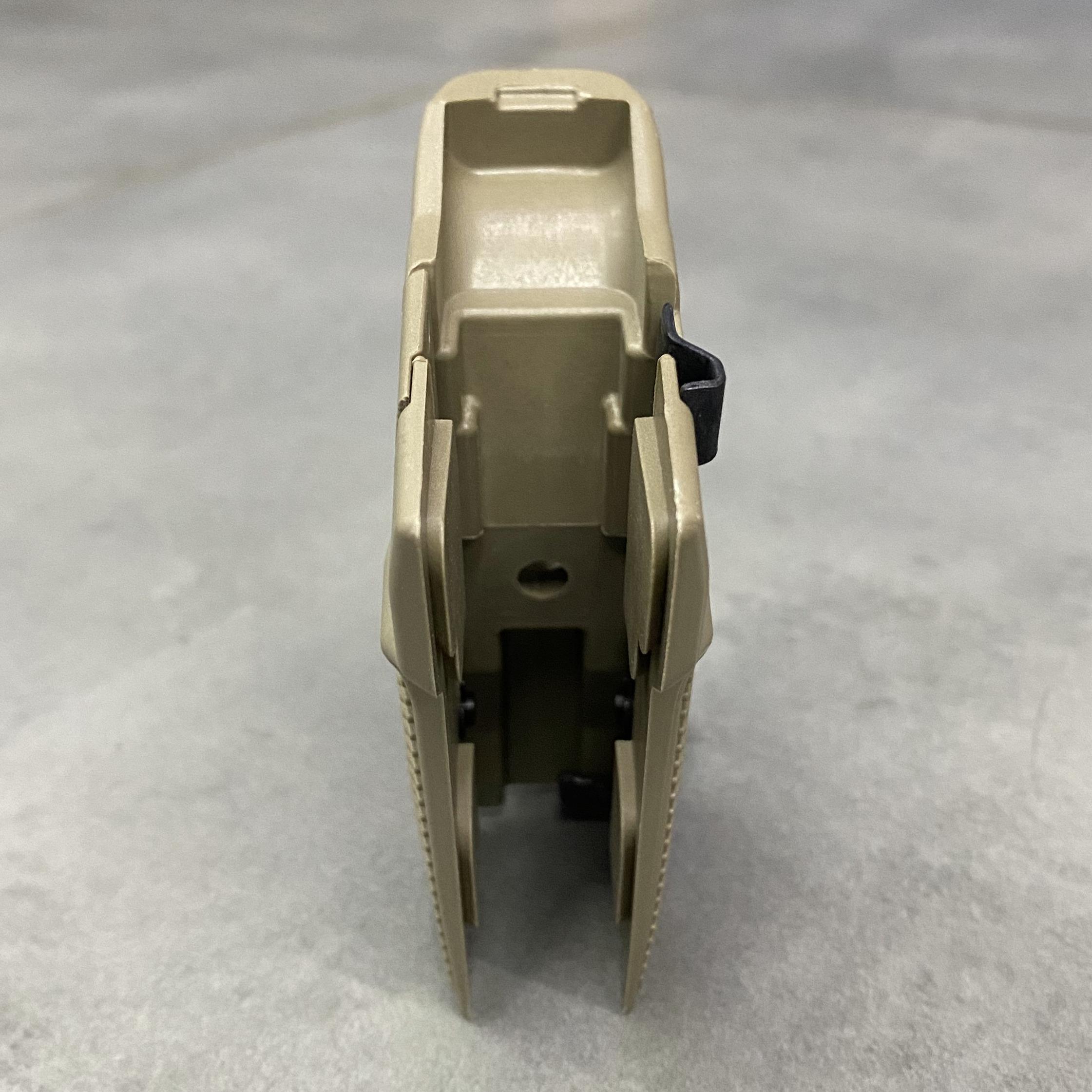 Рукоятка пистолетная для ПМ FAB Defence PM-G под правую руку с кнопкой сброса Койот (243962) - фото 5 Рукоятка пистолетная для ПМ FAB Defence PM-G под правую руку с кнопкой сброса Койот (243962) - фото 5