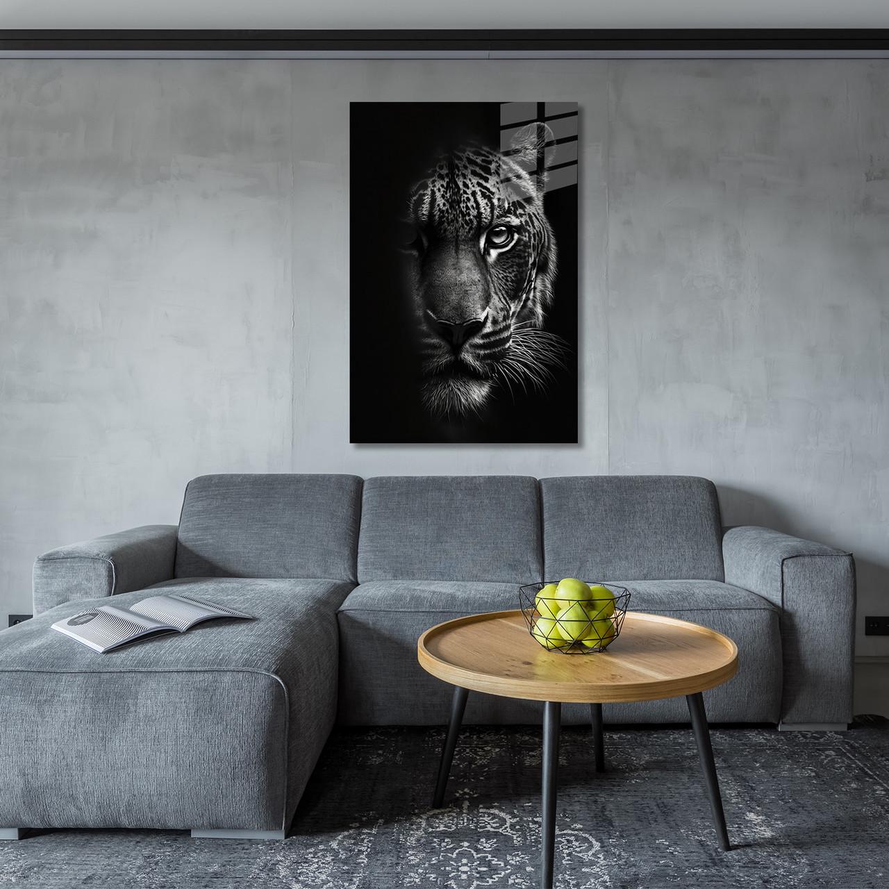 Картина на стекле NovellaPrint Темный взгляд 60х90 см (539.3)