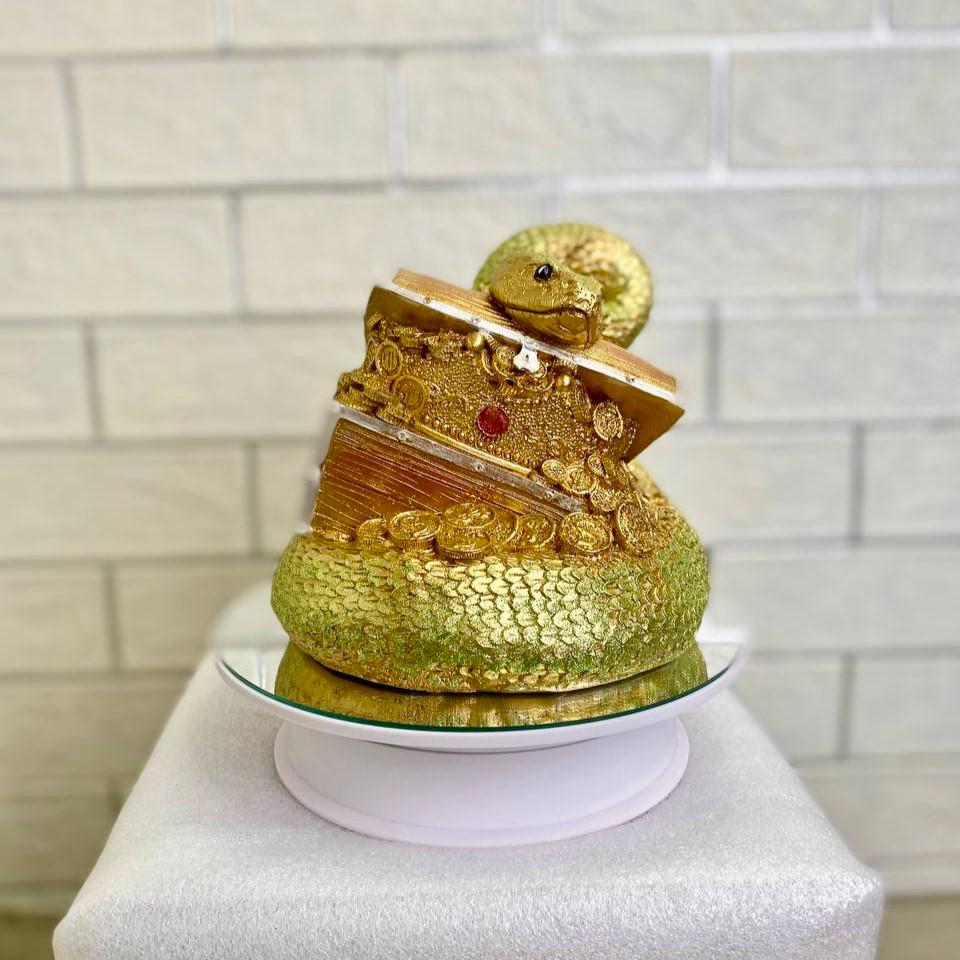 Скарбничка у вигляді Змії з скринею декоративна 16х16х18 см