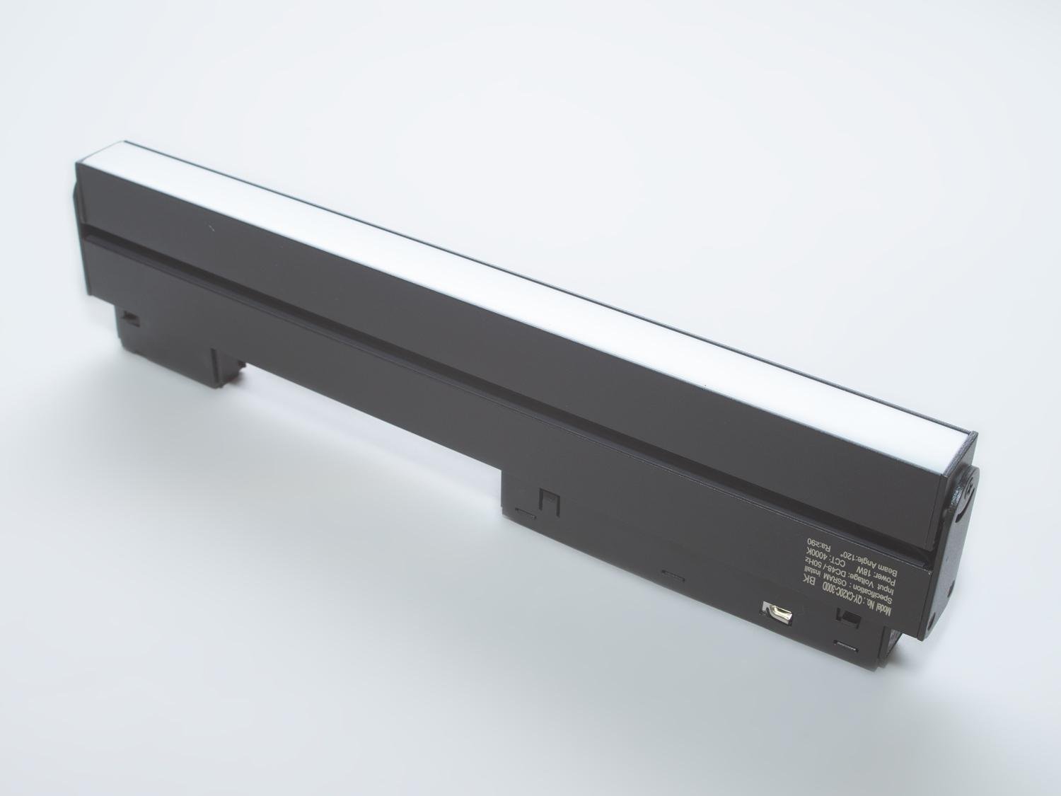 Прожектор на шину поворотный Led для магнитной трековой системы 18 Вт (QY-CX20C-300D-BK)