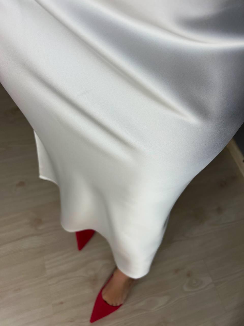 Спідниця жіноча Gritana 230 атласна королівський шовк з розрізом на резинці XL Білий (26468193) - фото 6