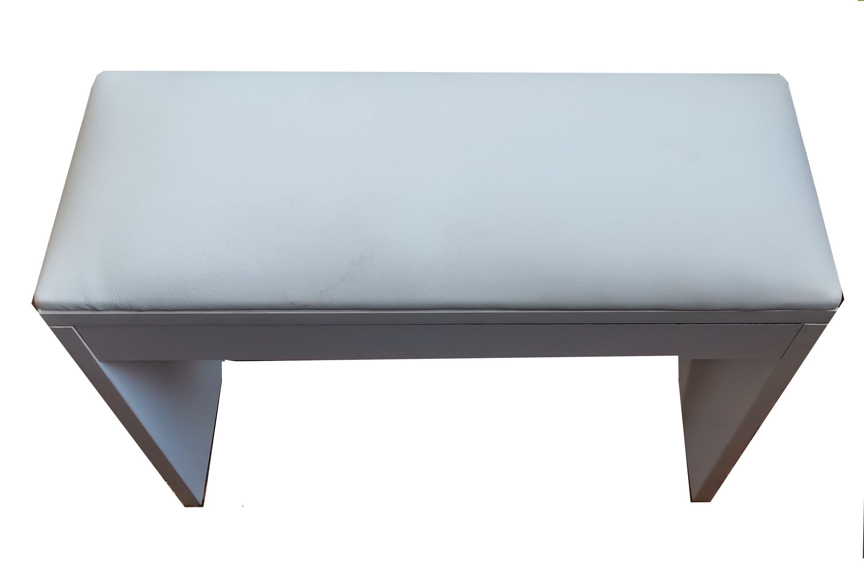 Подставка педикюрная с мягкой подушкой и отверстием для вытяжки 475х295х200 см - фото 3